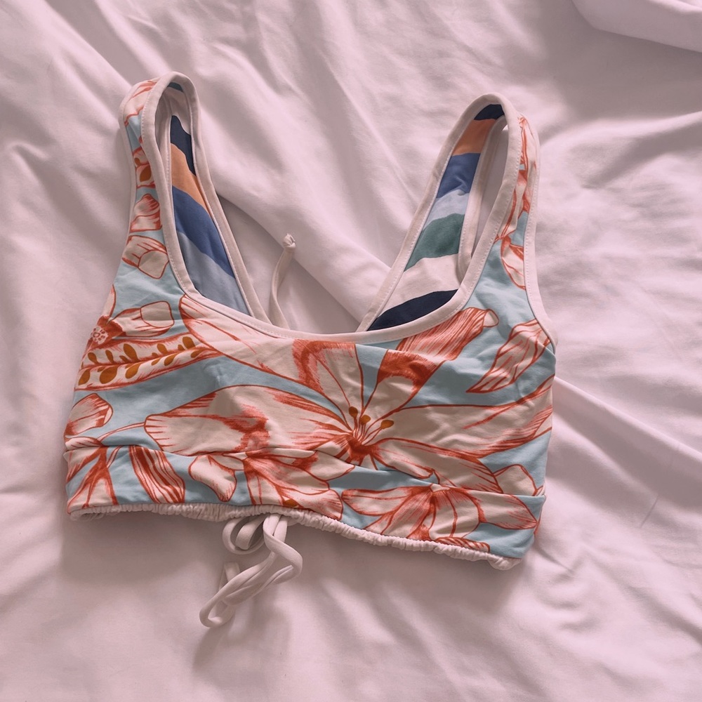 Maaji Reversible 4 Way Bikini Top Size Small/Medi… - image 2